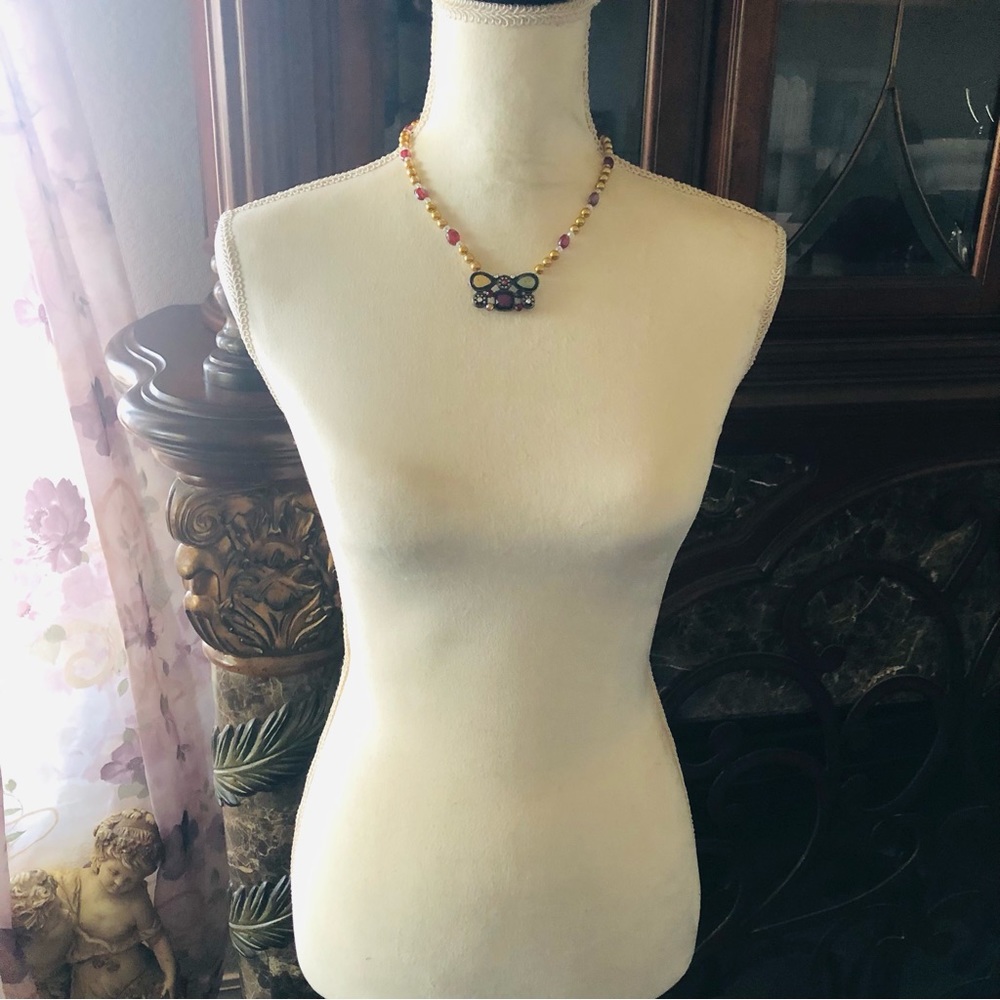 Handcrafted repurpose regal look pendant Czech glass Pearl necklace - Picture 6 of 10
